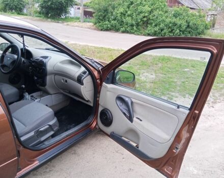 Коричневый ВАЗ 1117 Калина, объемом двигателя 1.4 л и пробегом 312 тыс. км за 2300 $, фото 6 на Automoto.ua