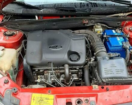 Красный ВАЗ 1117 Калина, объемом двигателя 1.6 л и пробегом 124 тыс. км за 2800 $, фото 6 на Automoto.ua