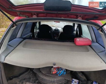 Красный ВАЗ 1117 Калина, объемом двигателя 1.6 л и пробегом 260 тыс. км за 1650 $, фото 2 на Automoto.ua