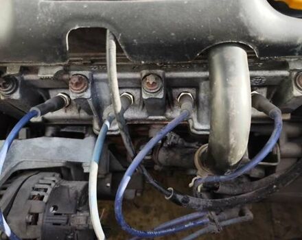 Червоний ВАЗ 1117 Калина, об'ємом двигуна 1.6 л та пробігом 250 тис. км за 1714 $, фото 12 на Automoto.ua