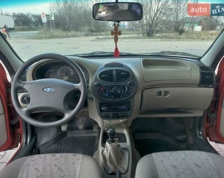 Красный ВАЗ 1117 Калина, объемом двигателя 1.4 л и пробегом 88 тыс. км за 3600 $, фото 16 на Automoto.ua