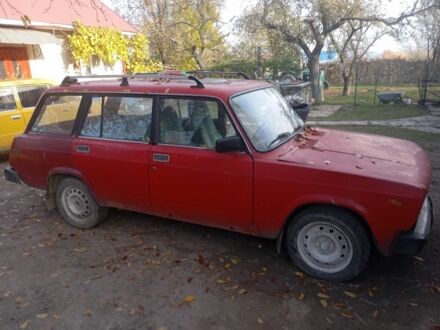 ВАЗ 1117 Калина 1991 у Чернівцях на Automoto.ua Червоний ВАЗ 1117 Калина, об'ємом двигуна 3 л та пробігом 69 тис. км за 600 $, фото 1 на Automoto.ua