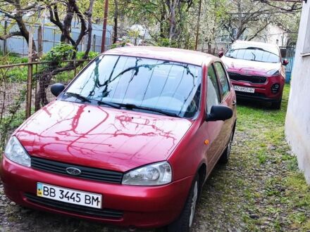 Красный ВАЗ 1117 Калина, объемом двигателя 1.4 л и пробегом 140 тыс. км за 2500 $, фото 1 на Automoto.ua