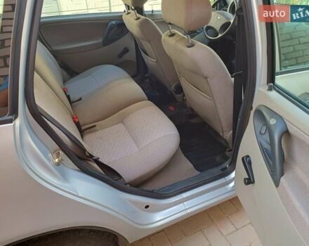 ВАЗ 1117 Калина, объемом двигателя 1.39 л и пробегом 223 тыс. км за 2900 $, фото 9 на Automoto.ua