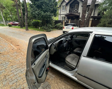 Серый ВАЗ 1117 Калина, объемом двигателя 1.39 л и пробегом 232 тыс. км за 2800 $, фото 17 на Automoto.ua