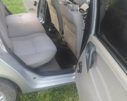 Сірий ВАЗ 1117 Калина, об'ємом двигуна 1.4 л та пробігом 211 тис. км за 2800 $, фото 4 на Automoto.ua