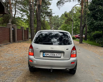 Серый ВАЗ 1117 Калина, объемом двигателя 1.39 л и пробегом 232 тыс. км за 2800 $, фото 7 на Automoto.ua