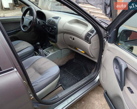 Серый ВАЗ 1117 Калина, объемом двигателя 1.6 л и пробегом 198 тыс. км за 2800 $, фото 9 на Automoto.ua