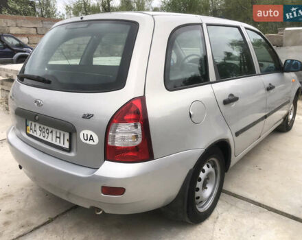 Серый ВАЗ 1117 Калина, объемом двигателя 1.39 л и пробегом 165 тыс. км за 1300 $, фото 4 на Automoto.ua