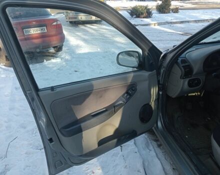 Сірий ВАЗ 1117 Калина, об'ємом двигуна 1.6 л та пробігом 220 тис. км за 1950 $, фото 6 на Automoto.ua