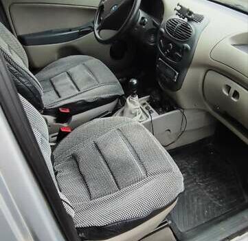 Серый ВАЗ 1117 Калина, объемом двигателя 1.6 л и пробегом 202 тыс. км за 2200 $, фото 9 на Automoto.ua