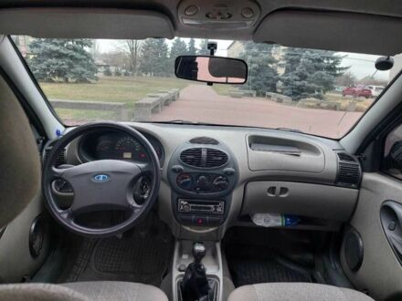 Серый ВАЗ 1117 Калина, объемом двигателя 1.4 л и пробегом 238 тыс. км за 1800 $, фото 1 на Automoto.ua