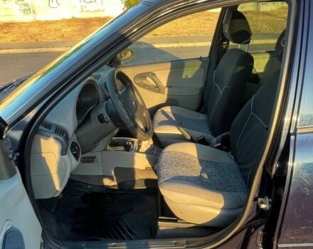 Синий ВАЗ 1117 Калина, объемом двигателя 1.5 л и пробегом 136 тыс. км за 2000 $, фото 2 на Automoto.ua