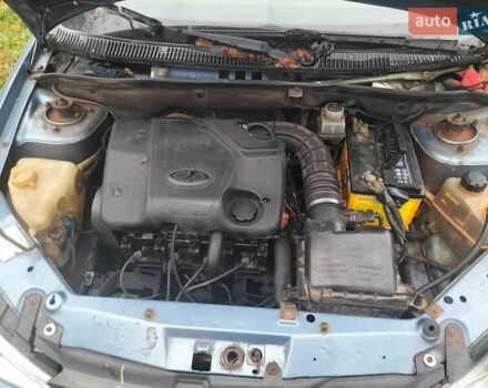 Синий ВАЗ 1117 Калина, объемом двигателя 1.6 л и пробегом 110 тыс. км за 1200 $, фото 9 на Automoto.ua