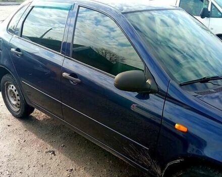 Синій ВАЗ 1117 Калина, об'ємом двигуна 1.6 л та пробігом 200 тис. км за 2600 $, фото 4 на Automoto.ua