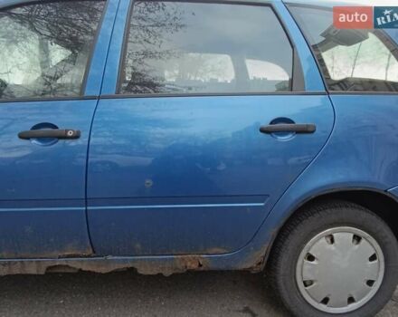 Синий ВАЗ 1117 Калина, объемом двигателя 1.39 л и пробегом 140 тыс. км за 2500 $, фото 5 на Automoto.ua