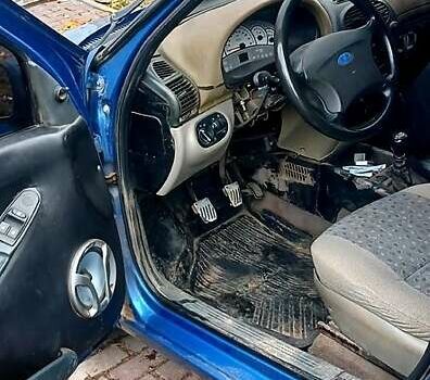 Синий ВАЗ 1117 Калина, объемом двигателя 1.6 л и пробегом 200 тыс. км за 1000 $, фото 6 на Automoto.ua