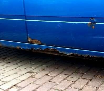 Синий ВАЗ 1117 Калина, объемом двигателя 1.6 л и пробегом 200 тыс. км за 1000 $, фото 3 на Automoto.ua