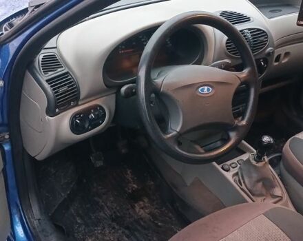 Синій ВАЗ 1117 Калина, об'ємом двигуна 1.4 л та пробігом 170 тис. км за 2700 $, фото 4 на Automoto.ua