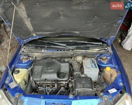 Синій ВАЗ 1117 Калина, об'ємом двигуна 1.6 л та пробігом 120 тис. км за 2100 $, фото 1 на Automoto.ua