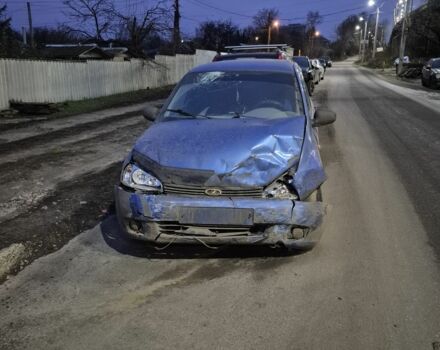 Синий ВАЗ 1117 Калина, объемом двигателя 1.6 л и пробегом 15 тыс. км за 700 $, фото 1 на Automoto.ua