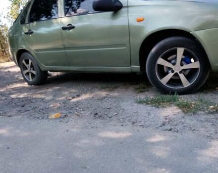 Зеленый ВАЗ 1117 Калина, объемом двигателя 1.6 л и пробегом 170 тыс. км за 1700 $, фото 4 на Automoto.ua