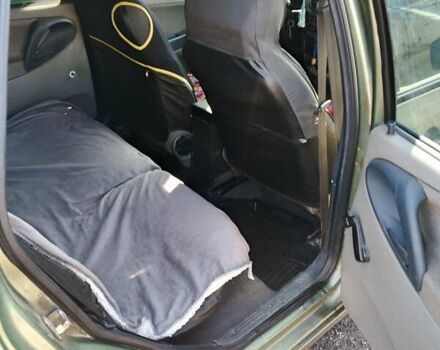 Зеленый ВАЗ 1117 Калина, объемом двигателя 1.39 л и пробегом 234 тыс. км за 2800 $, фото 3 на Automoto.ua