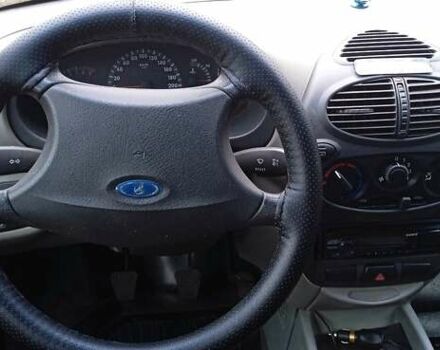 Синий ВАЗ 1118, объемом двигателя 1.6 л и пробегом 98 тыс. км за 3550 $, фото 1 на Automoto.ua
