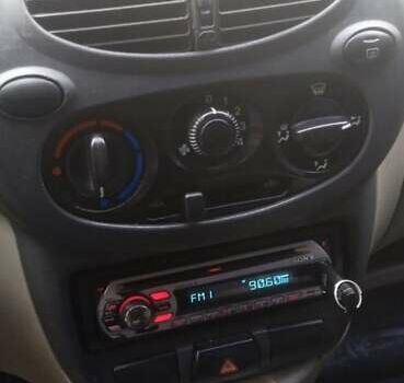 Бежевый ВАЗ 1119 Калина, объемом двигателя 1.6 л и пробегом 170 тыс. км за 1800 $, фото 4 на Automoto.ua