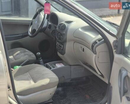 Бежевий ВАЗ 1119 Калина, об'ємом двигуна 1.6 л та пробігом 178 тис. км за 1599 $, фото 3 на Automoto.ua