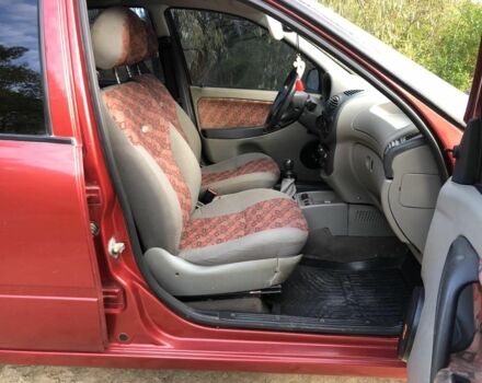 ВАЗ 1119 Калина 2007 у Тернополі на Automoto.ua Червоний ВАЗ 1119 Калина, об'ємом двигуна 1.6 л та пробігом 190 тис. км за 1700 $, фото 11 на Automoto.ua