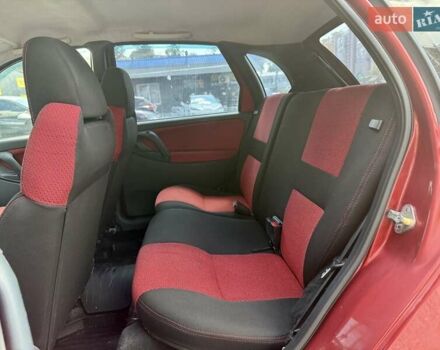 Красный ВАЗ 1119 Калина, объемом двигателя 1.6 л и пробегом 135 тыс. км за 3100 $, фото 8 на Automoto.ua
