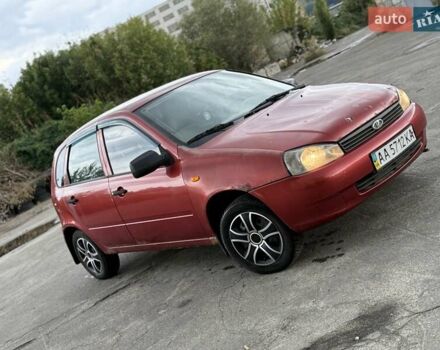 Красный ВАЗ 1119 Калина, объемом двигателя 1.39 л и пробегом 200 тыс. км за 1999 $, фото 3 на Automoto.ua