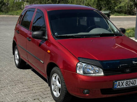 ВАЗ 1119 Калина 2007 у Чернівцях на Automoto.ua Червоний ВАЗ 1119 Калина, об'ємом двигуна 1.6 л та пробігом 200 тис. км за 2300 $, фото 1 на Automoto.ua