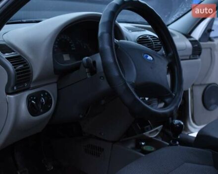 ВАЗ 1119 Калина, объемом двигателя 1.6 л и пробегом 350 тыс. км за 2400 $, фото 2 на Automoto.ua