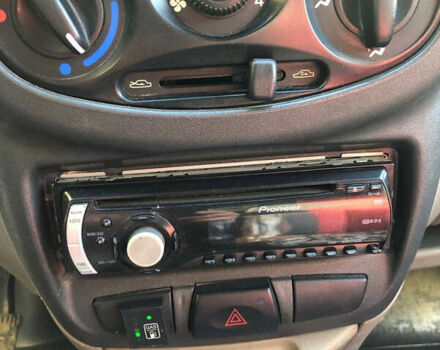 ВАЗ 1119 Калина, объемом двигателя 1.4 л и пробегом 156 тыс. км за 2000 $, фото 6 на Automoto.ua