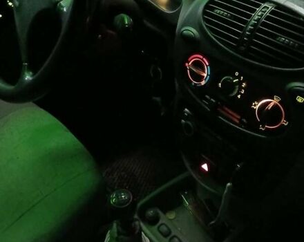 Серый ВАЗ 1119 Калина, объемом двигателя 1.6 л и пробегом 124 тыс. км за 2100 $, фото 8 на Automoto.ua