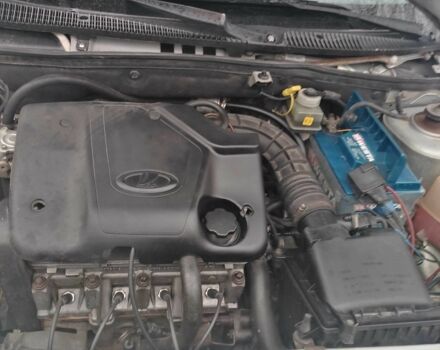 Сірий ВАЗ 1119 Калина, об'ємом двигуна 1.6 л та пробігом 183 тис. км за 2000 $, фото 1 на Automoto.ua