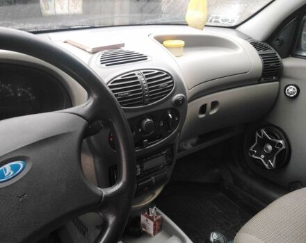 Сірий ВАЗ 1119 Калина, об'ємом двигуна 1.6 л та пробігом 183 тис. км за 2000 $, фото 6 на Automoto.ua