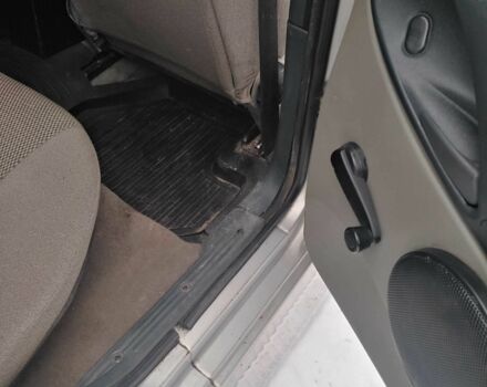 Сірий ВАЗ 1119 Калина, об'ємом двигуна 1.6 л та пробігом 183 тис. км за 2000 $, фото 2 на Automoto.ua