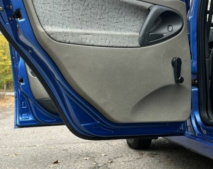 Синій ВАЗ 1119 Калина, об'ємом двигуна 1.6 л та пробігом 195 тис. км за 1700 $, фото 9 на Automoto.ua