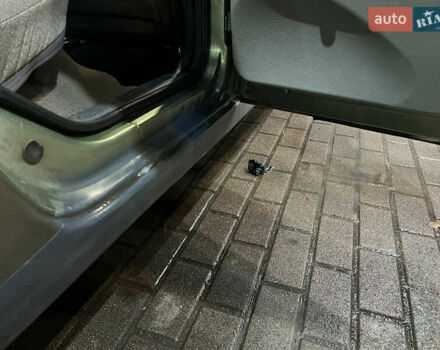 Зелений ВАЗ 1119 Калина, об'ємом двигуна 1.6 л та пробігом 198 тис. км за 2000 $, фото 18 на Automoto.ua