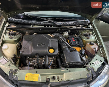 Зелений ВАЗ 1119 Калина, об'ємом двигуна 1.6 л та пробігом 198 тис. км за 2000 $, фото 17 на Automoto.ua