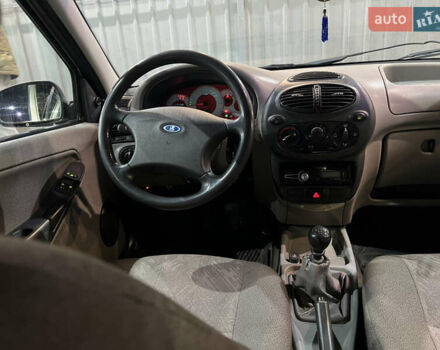 Зелений ВАЗ 1119 Калина, об'ємом двигуна 1.6 л та пробігом 198 тис. км за 2000 $, фото 16 на Automoto.ua