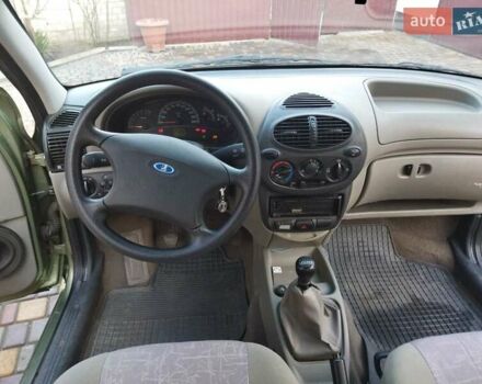 Зеленый ВАЗ 1119 Калина, объемом двигателя 1.39 л и пробегом 70 тыс. км за 2800 $, фото 3 на Automoto.ua