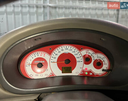 Зелений ВАЗ 1119 Калина, об'ємом двигуна 1.6 л та пробігом 198 тис. км за 2000 $, фото 21 на Automoto.ua