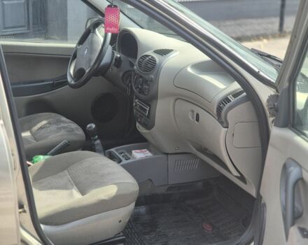 Бежевый ВАЗ 1119 Kalina Sport, объемом двигателя 1.6 л и пробегом 178 тыс. км за 1599 $, фото 5 на Automoto.ua