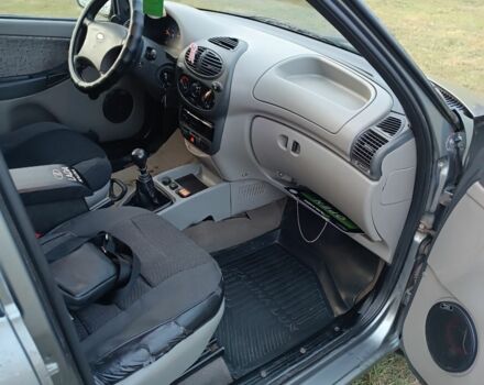 Серый ВАЗ 1119 Kalina Sport, объемом двигателя 1.6 л и пробегом 275 тыс. км за 2100 $, фото 4 на Automoto.ua