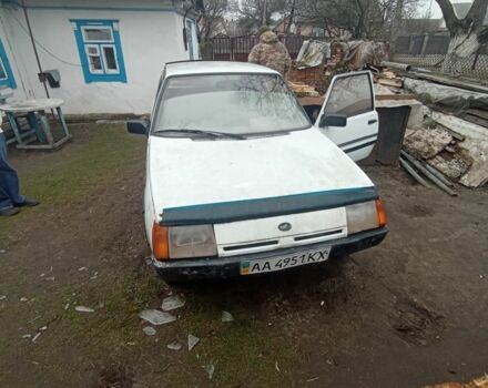 Білий ВАЗ 1922, об'ємом двигуна 1.2 л та пробігом 400 тис. км за 426 $, фото 1 на Automoto.ua