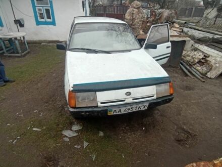 Білий ВАЗ 1922, об'ємом двигуна 1.2 л та пробігом 400 тис. км за 426 $, фото 1 на Automoto.ua